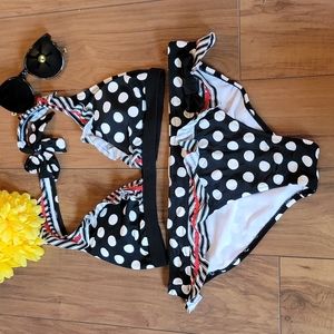 Jessica Simpson bikini